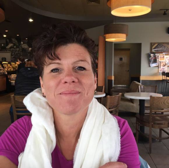 Meet your Posher, Deanna - Picture 1 of 1